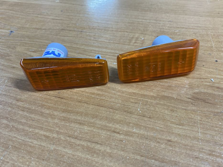 Повторитель/Поворотник Мерседес W124