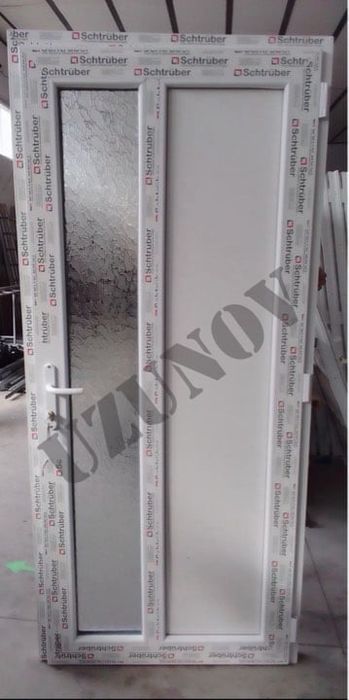 Входни ПВЦ врати външна бяла златен дъб