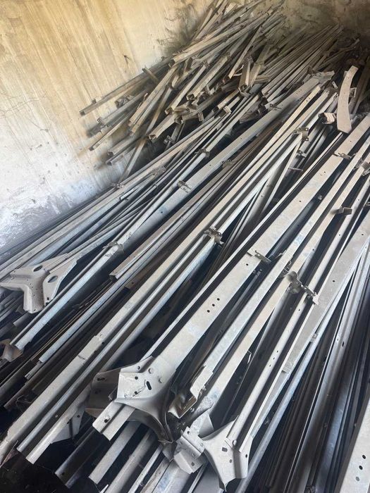 ISSIQXONA anjomlari sotiladi!