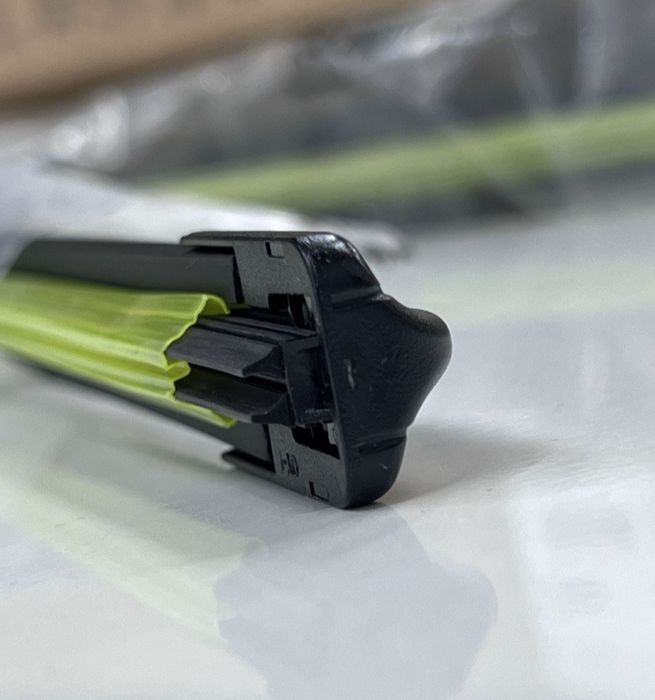 Безкаркасный стеклоочиститель, 2 та резинка – сифатли дворник

Тавсиф: