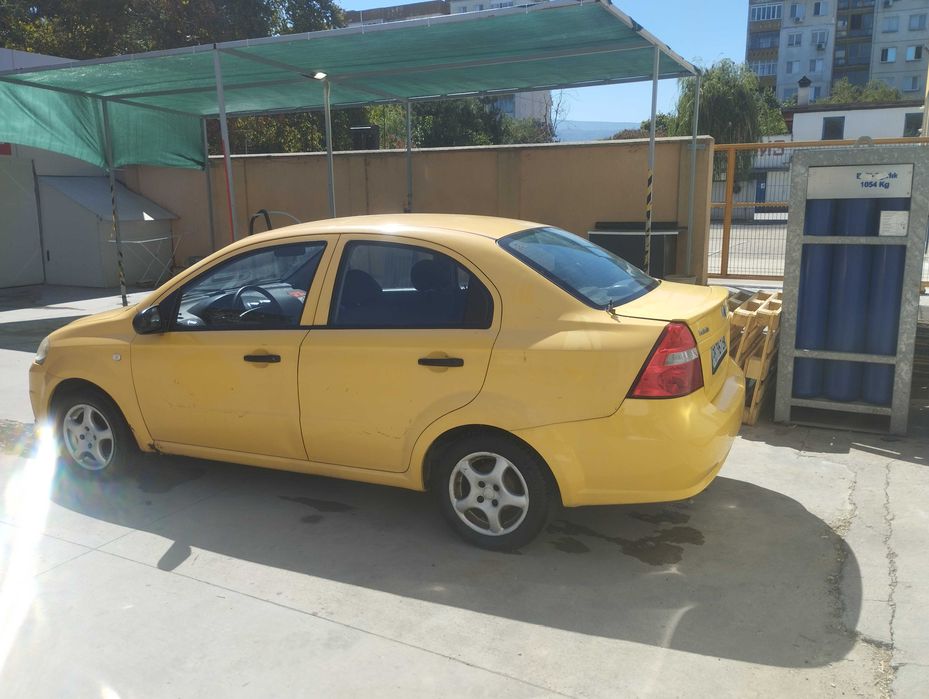 Продавам Shevrolet Aveo