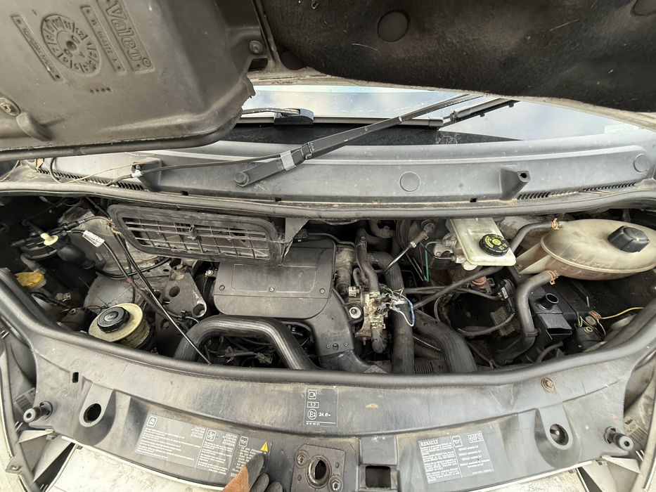 RENAULT TRAFIC 2.5DCI 100 на части