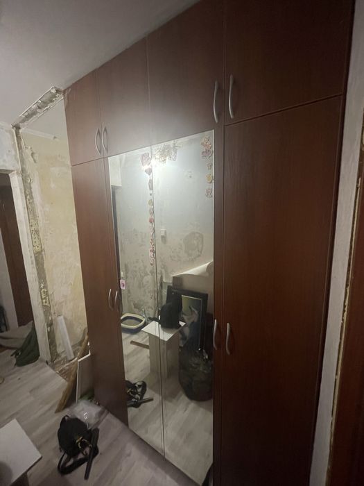 Шкаф в прихожую.