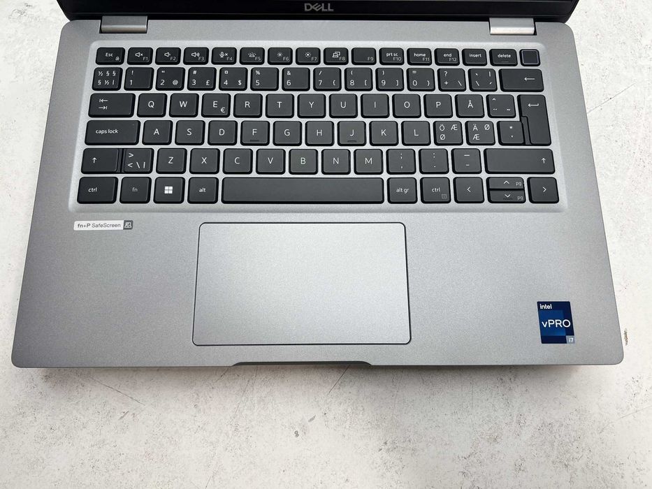 Реновиран лаптоп Dell Latitude 5511 Touch i7-10850H 16GB 510GB | с гаранция