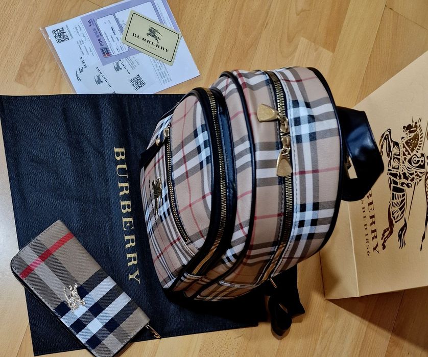 Rucsac +portofel,new model,Italia,saculet, etichetă incluse