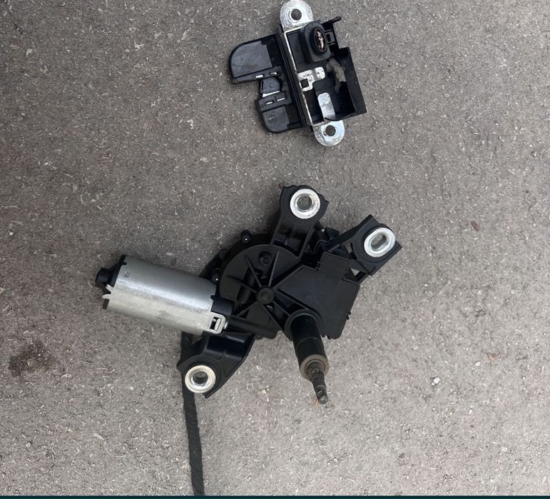 оборудване заден капак/багажник VW Golf 5