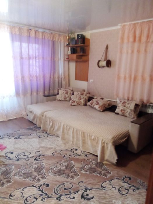 Здаеться 1 комн квартира