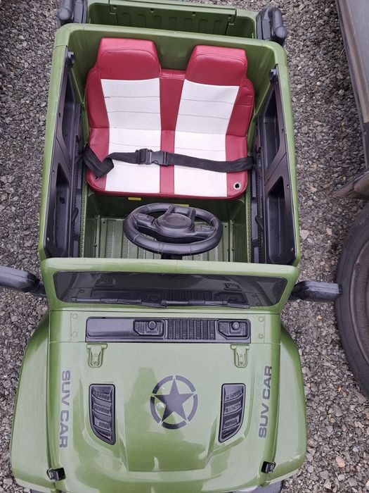 Продаётся машинка на пульту