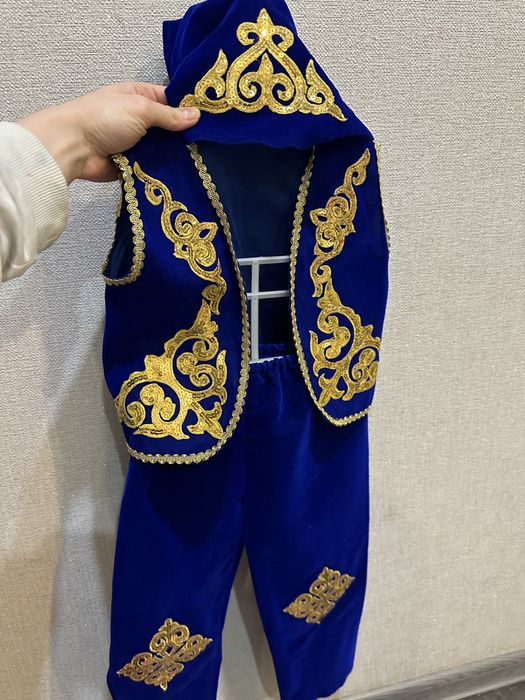 Костюмы национальные