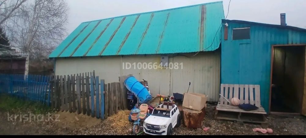 Продам дом находится в дачном массиве