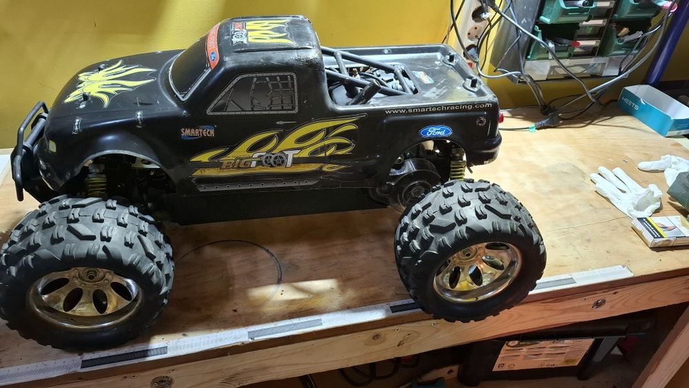 RC off road monster Smartech 1:5 scale с бензинов двигател