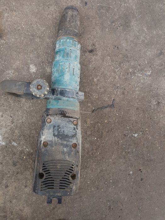 Vînd demolator Machita fără mîner