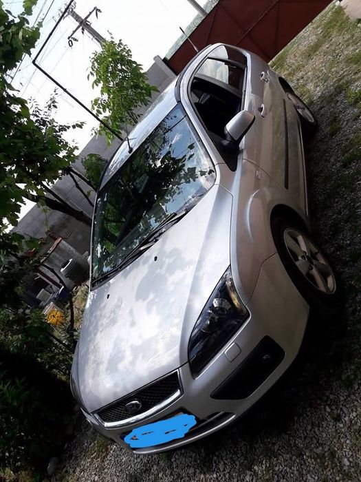 Vând Ford focus 2 combi..