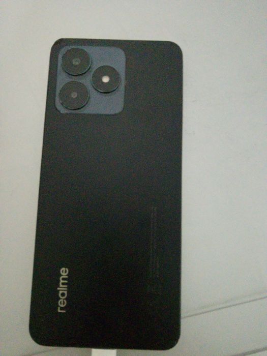 Продам реалми с 53