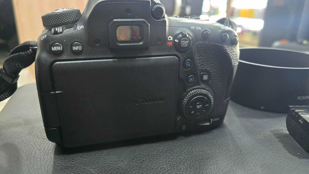 Фотоапарат Canon EOS 6D Mark II + два обектива