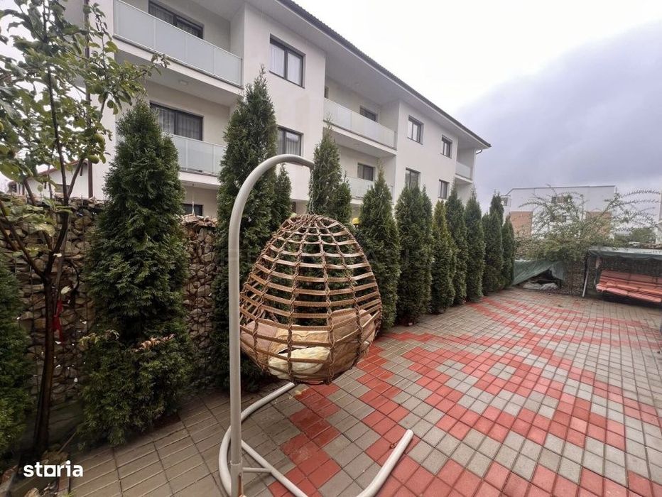 Apartament 3 camere, 53 mp, zona Sasar