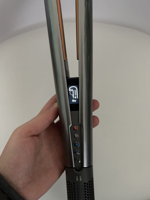 Dyson Airstrait HT01 – CU GARANȚIE până în ianuarie 2027