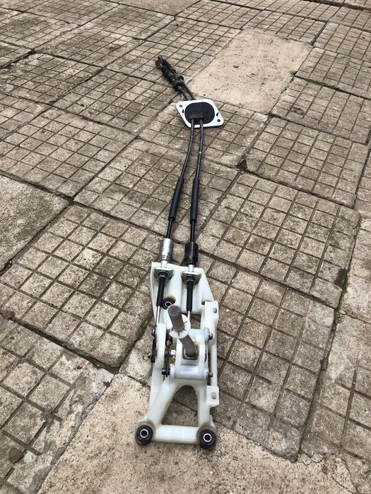 Жила за скорости на Тойота Рав4/Rav4 00г-05г