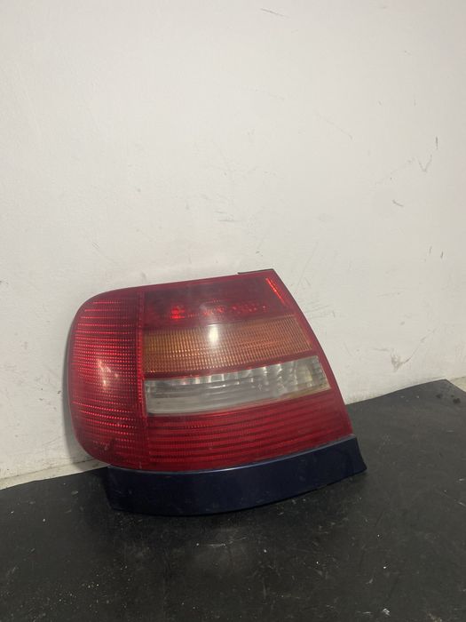 Stop stanga spate Audi A4 B5 berlina 1994-2001