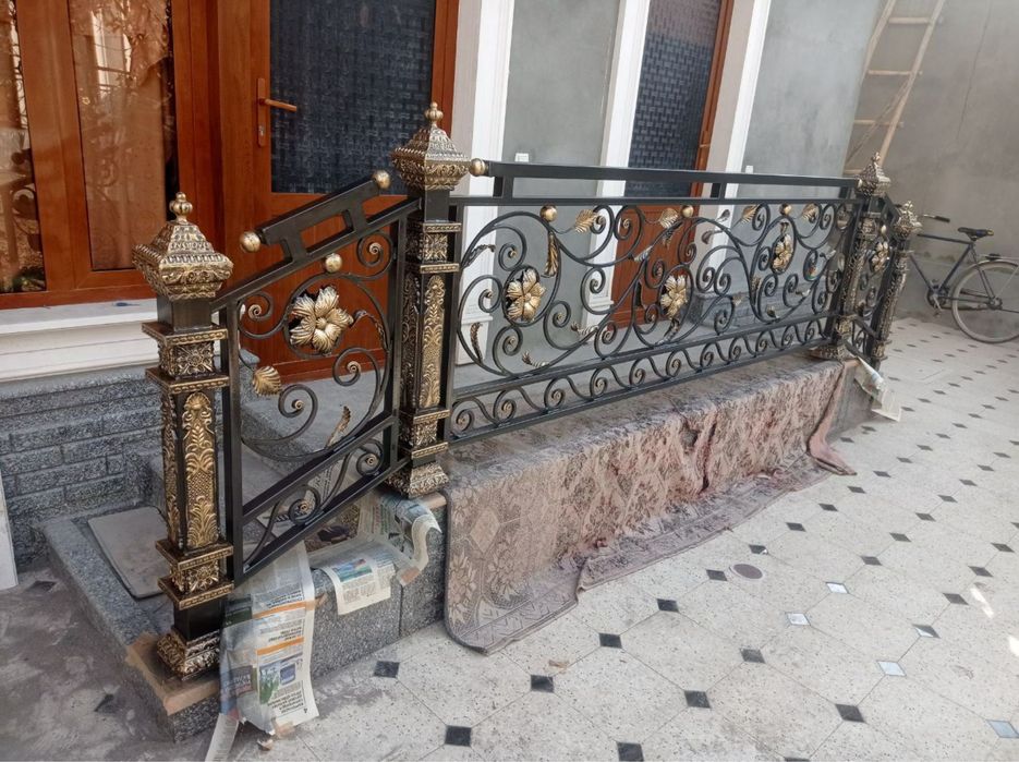 perila naves reshotka darvoza