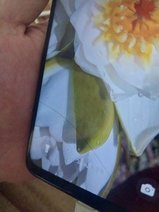 Продам телефон срочно