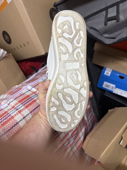 Guess оригинални 44 номер