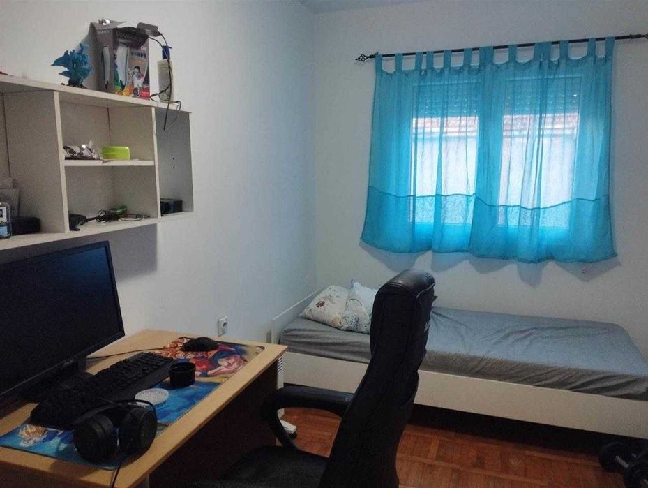 Двустаен имот в кв.Сухата река