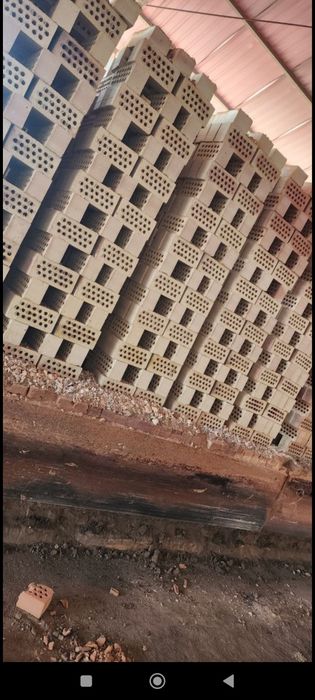 Пишган ғишт. Жжонный кирпич.