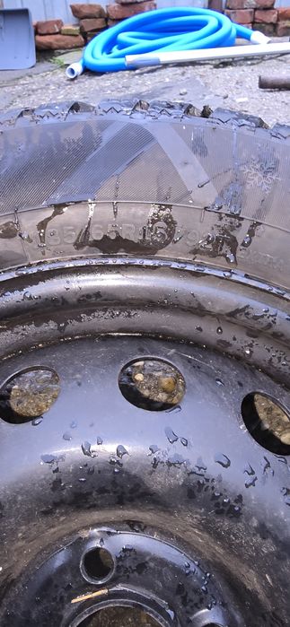 Jante cu caucuicuri ca noi.185/65/R15 de logan