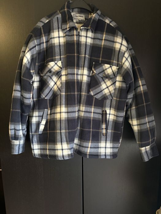 Vand 2 jachete imblanite marimea xl