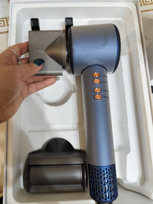 V.FRIENDS . Продается фен новый