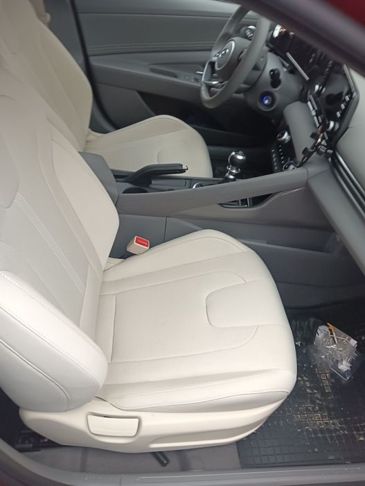 Se vinde Hyundai Elantra CN7 Limited Highway