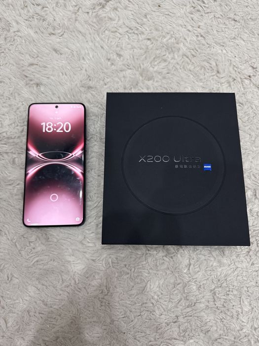 продам срочно vivo x200 ultra