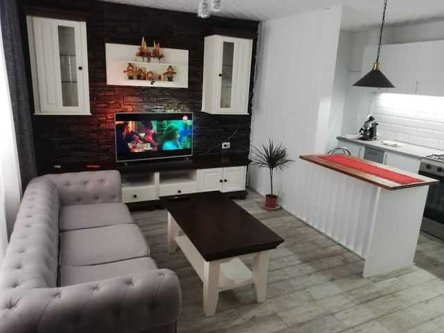 Set mobila living Romantica 250, lemn masiv, clasic