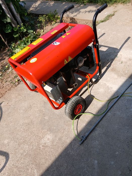 PRAMAC ES 5000,generator de curent 4,6 KW.