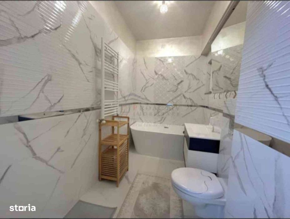 Proprietar vând apartament în Obcini