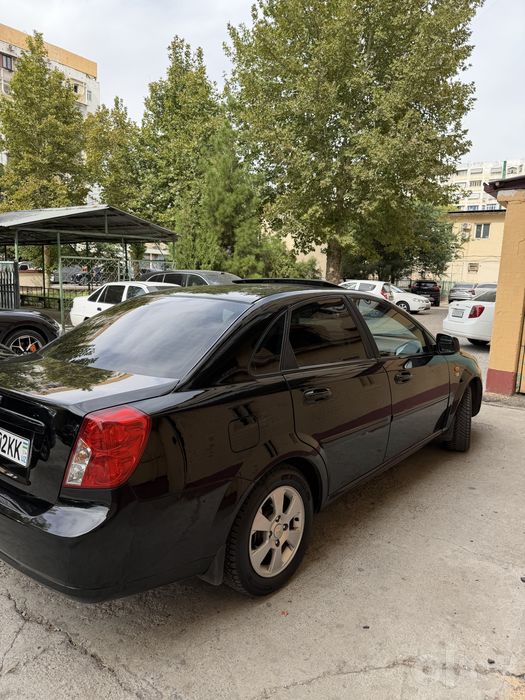 gentra qora avtomat