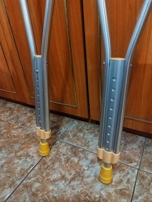 Комплект патерици