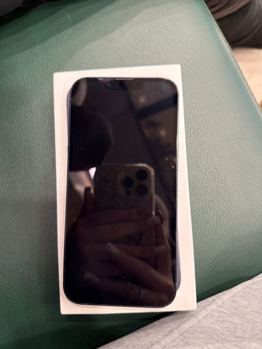 Айфон 13 темно синий