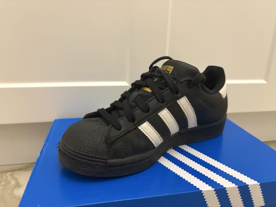 Adidas Superstar
