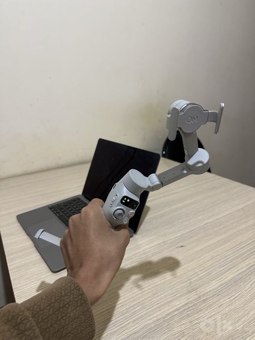 DJI Osmo Mobile 7