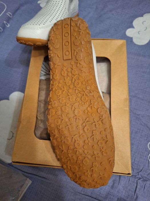 Продам макасины женские