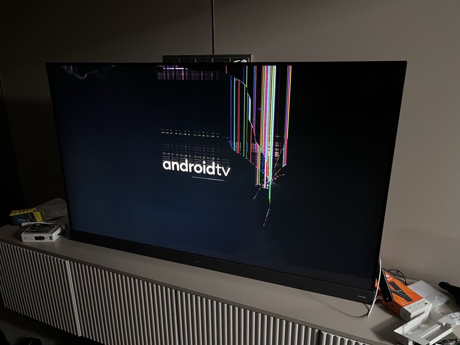 Телевизор TCL L55C8 не рабочий