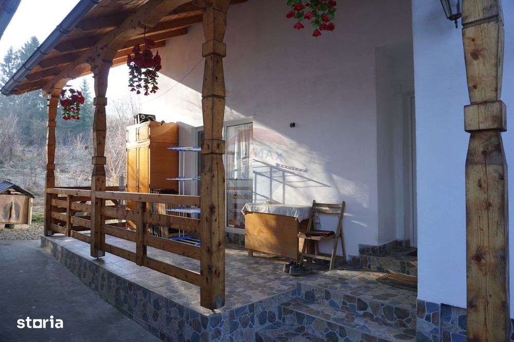 Proprietate cu 2 Case și Teren Generos – Str. Câmpu Negru