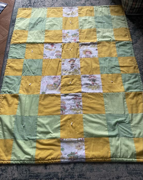 Одеяло лоскутное детское