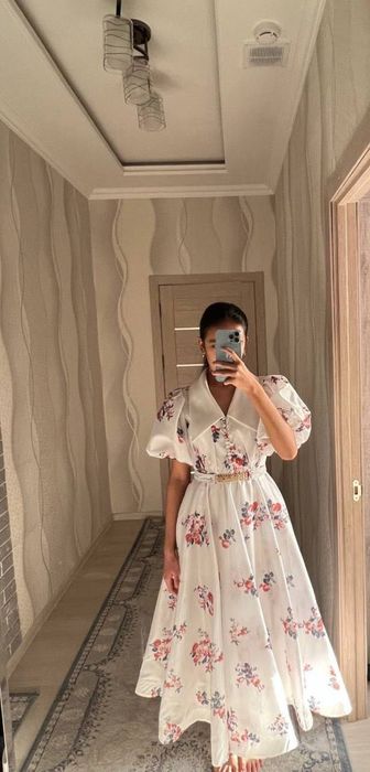 Вечерние платья.