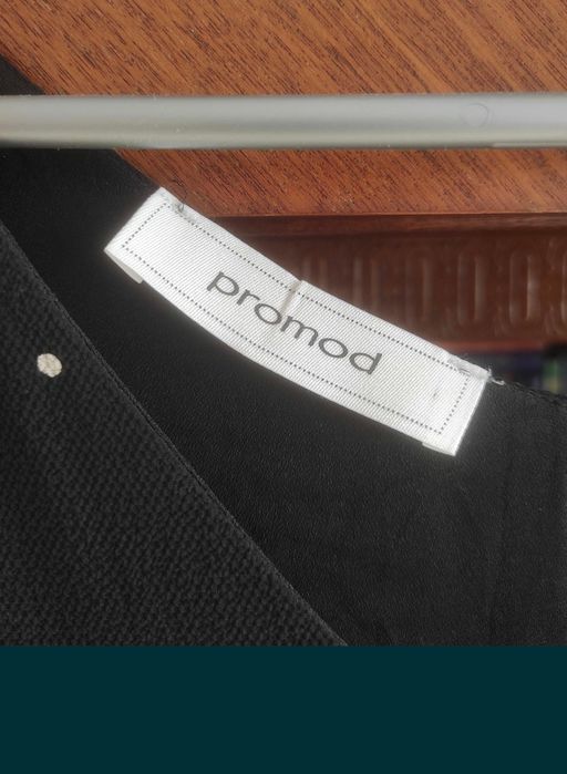 Платье чёрное 48 размер