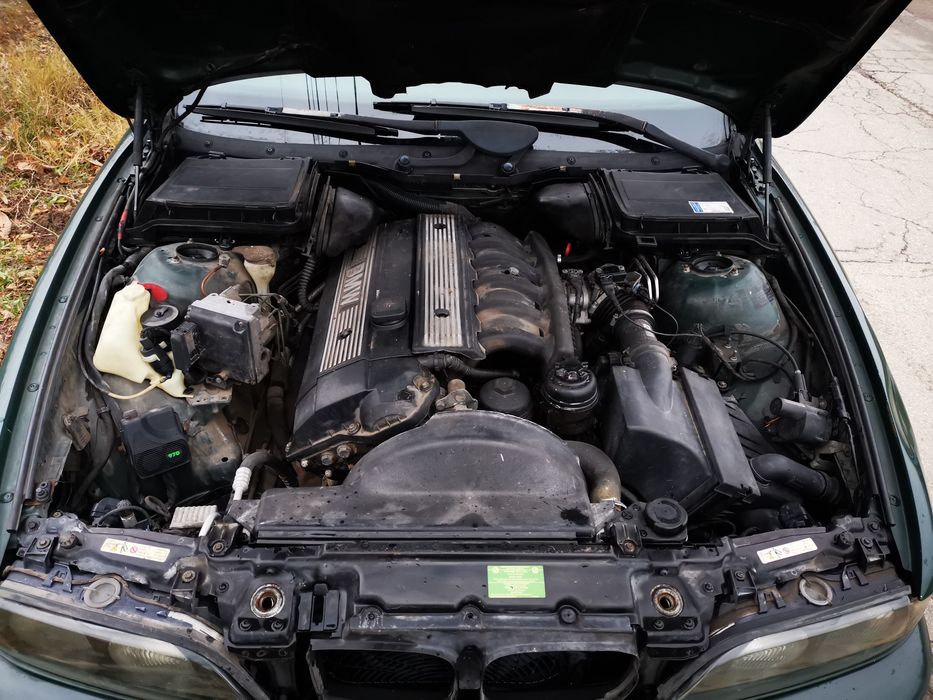 BMW E39 520I на части