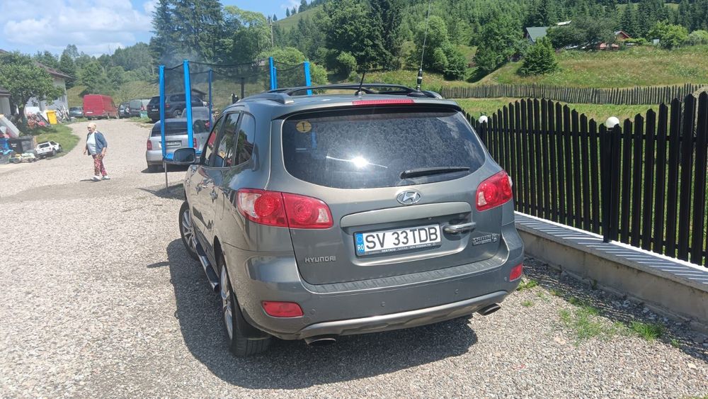 Vând Hyundai Santa fe
