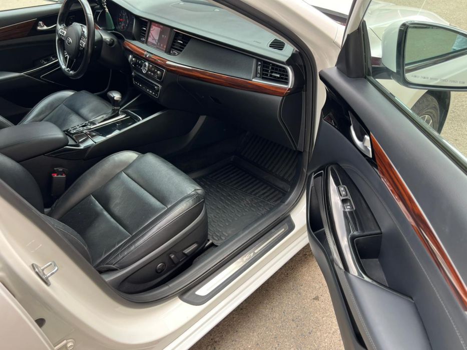 Kia K7 прлдам авто